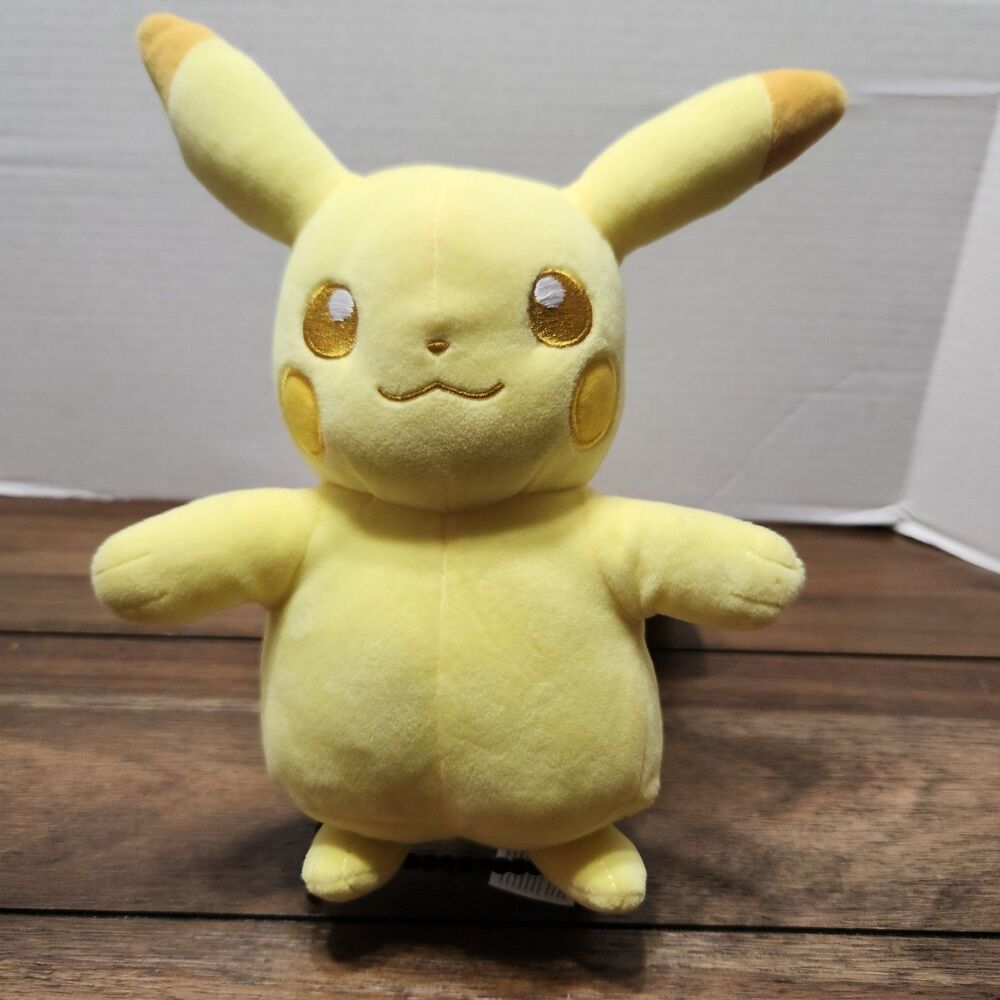 Pokemon Select Shiny Pikachu Wicked Cool Yellow 8"